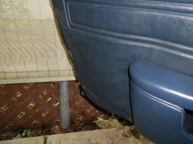 1977 Blue Jaguar XJ6 COUPE