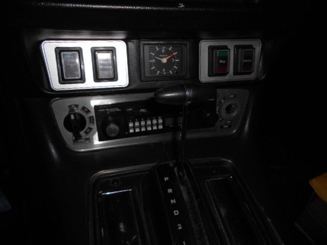 1977 Blue Jaguar XJ6 COUPE