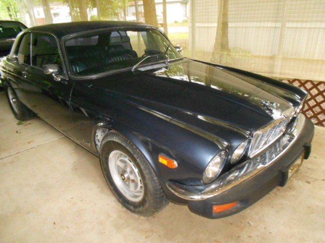 1977 Blue Jaguar XJ6 COUPE