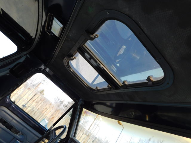 1978 Blue Ford Bronco SUV