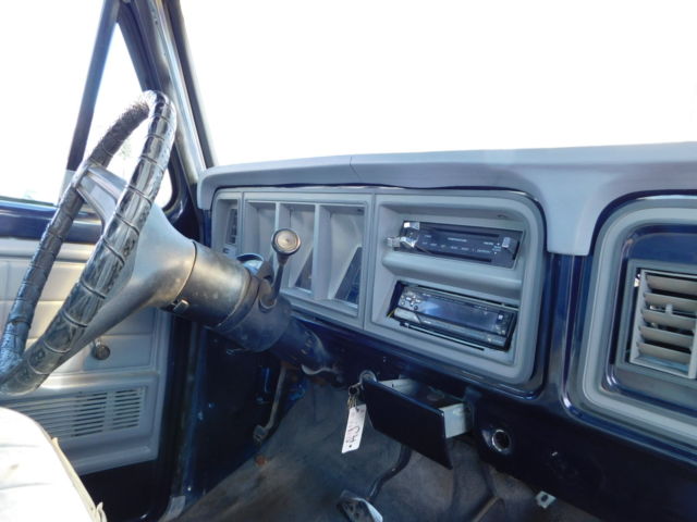 1978 Blue Ford Bronco SUV