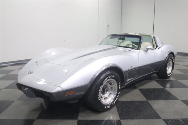 1978 Silver Chevrolet Corvette
