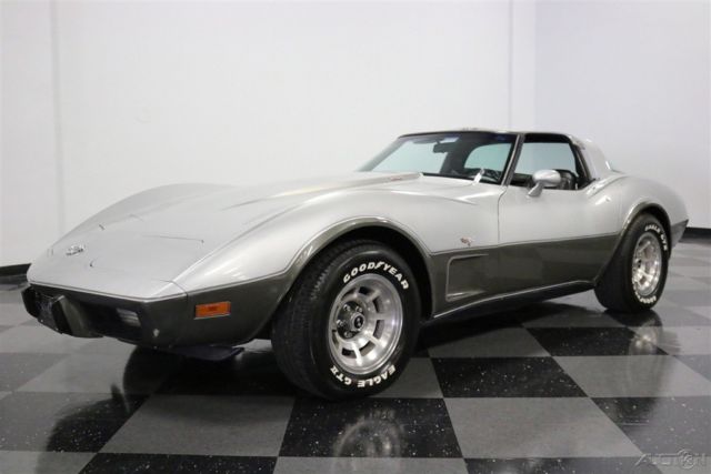 1978 Silver Chevrolet Corvette