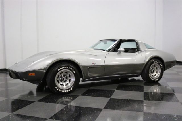 1978 Silver Chevrolet Corvette