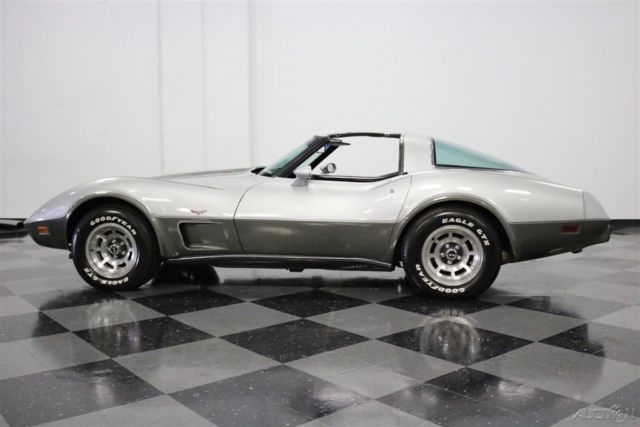 1978 Silver Chevrolet Corvette