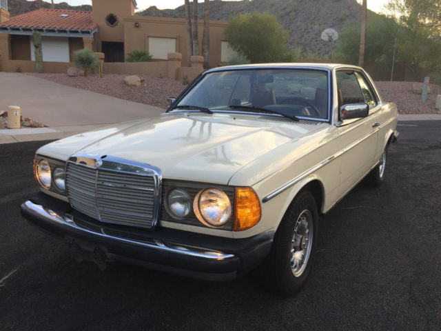 1978 Cream Mercedes-Benz 200-Series Coupe