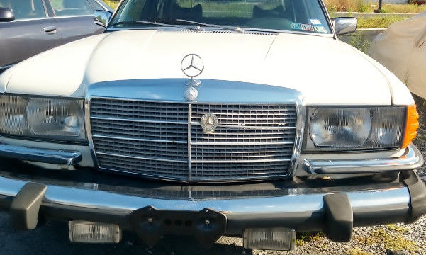 1978 White Mercedes-Benz S-Class Sedan