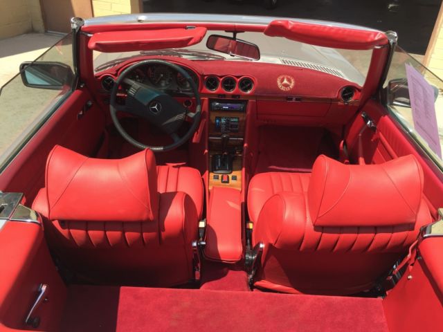 1978 Silver Mercedes-Benz 400-Series Convertible