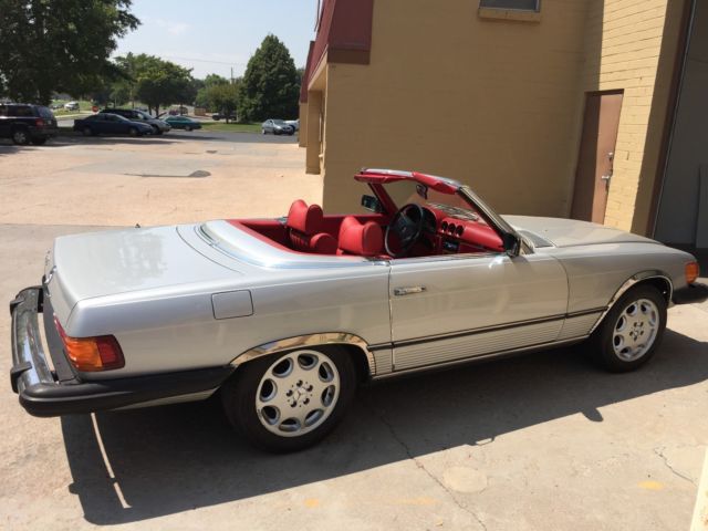 1978 Silver Mercedes-Benz 400-Series Convertible