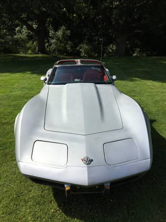 1978 Silver Chevrolet Corvette Coupe