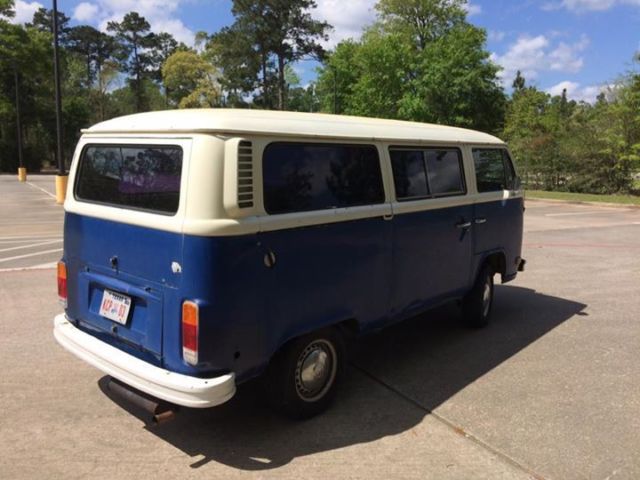 1978 Blue Volkswagen Bus/Vanagon Standard Passenger Van