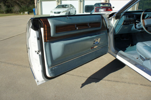 1978 White Cadillac Eldorado