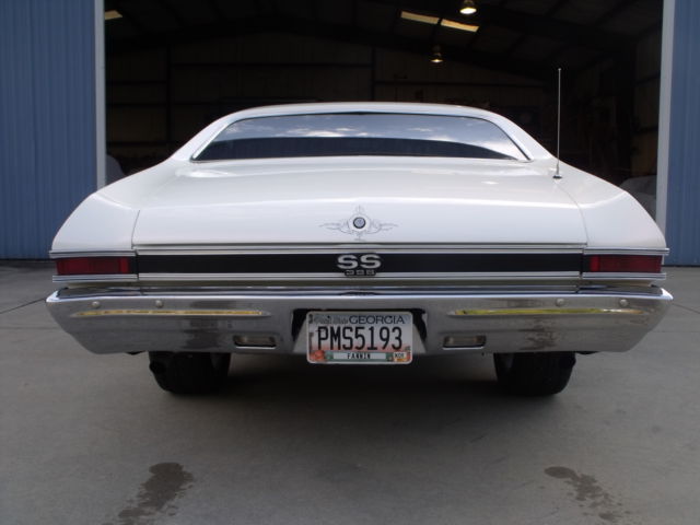 1978 pearl white Chevrolet Chevelle SS 396