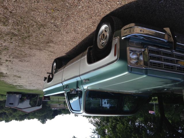 1978 GREEN/WHITE Chevrolet C-10 Standard Cab Pickup
