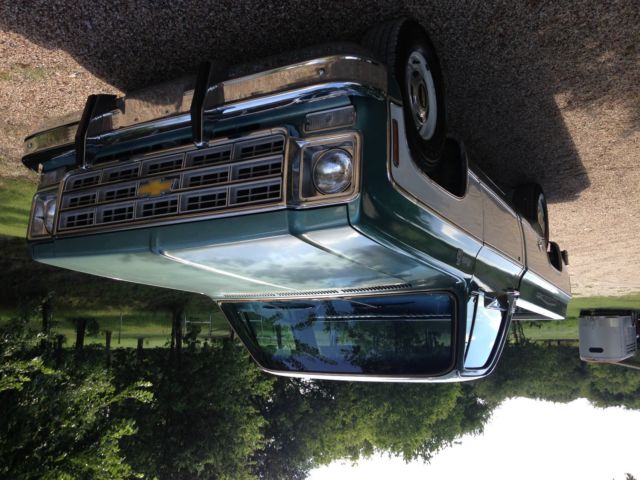 1978 GREEN/WHITE Chevrolet C-10 Standard Cab Pickup