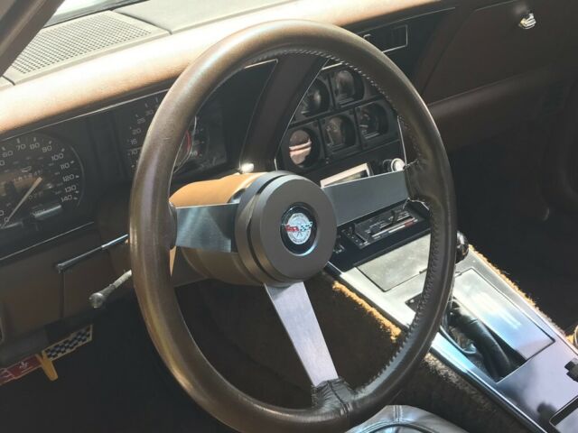 1978 White Chevrolet Corvette