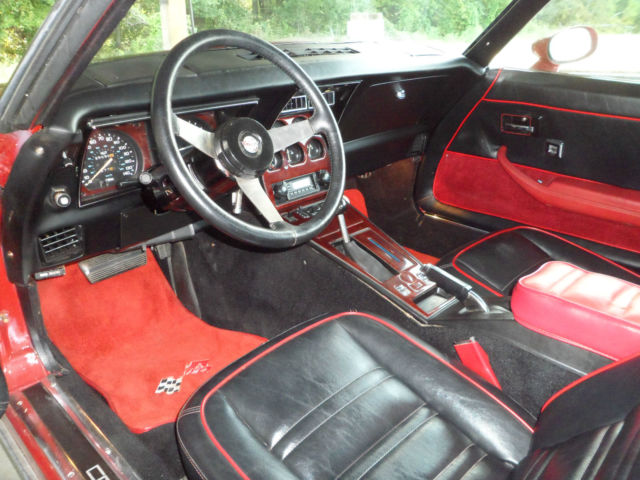 1978 Corvette Red 72L Chevrolet Corvette Coupe