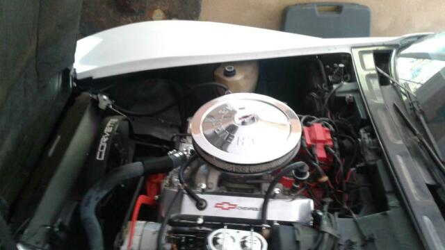 1978 White Chevrolet Corvette