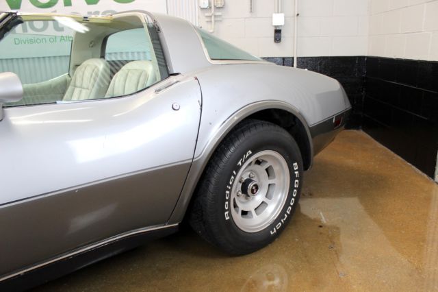 1978 Silver Chevrolet Corvette --