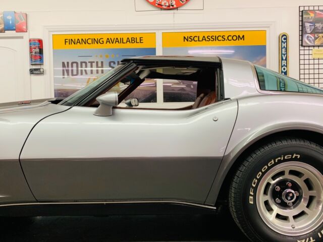 1978 Silver Chevrolet Corvette Coupe