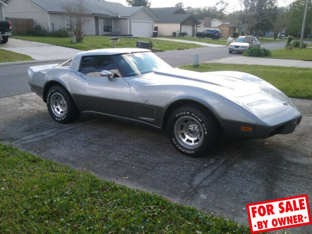 1978 Silver Chevrolet Corvette Coupe