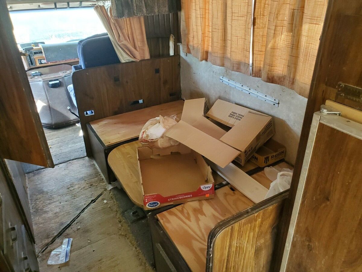 1978 White Chevrolet tasca Van