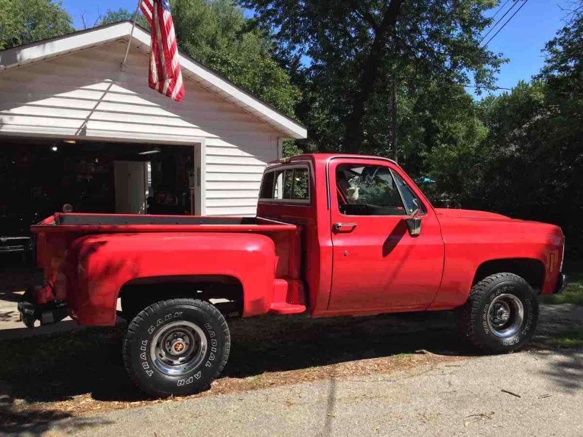 1978 Red Chevrolet Pickup Pickup