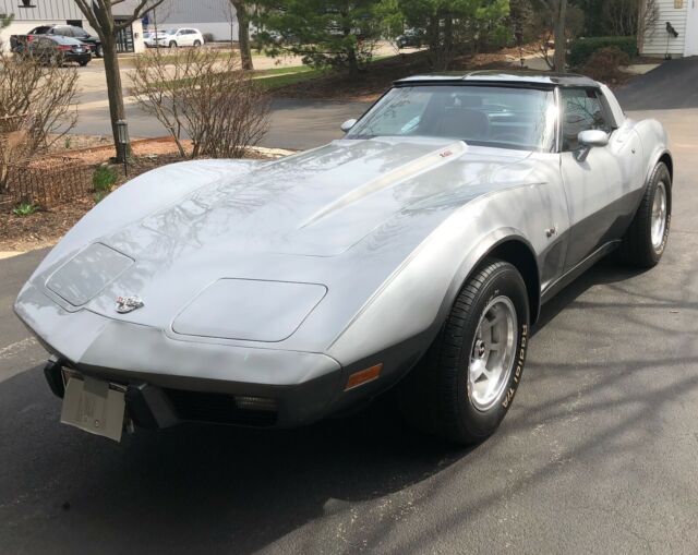 1978 Silver Chevrolet Corvette Coupe
