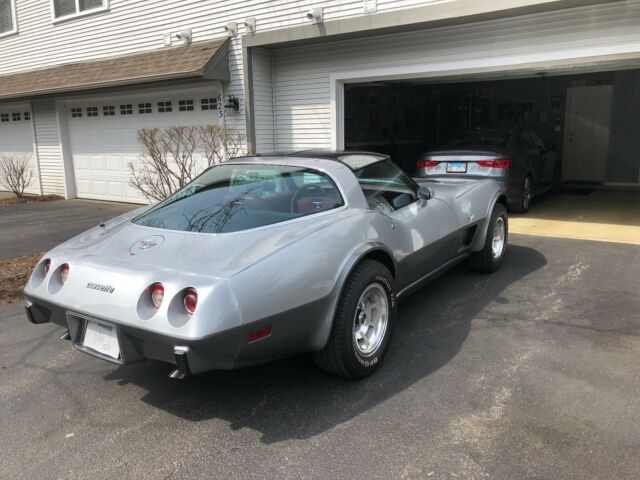 1978 Silver Chevrolet Corvette Coupe