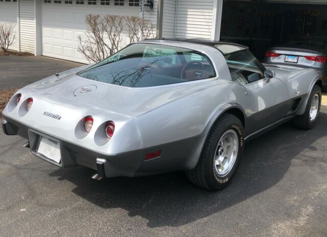 1978 Silver Chevrolet Corvette Coupe