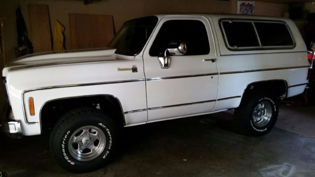 1978 White Chevrolet Blazer SUV