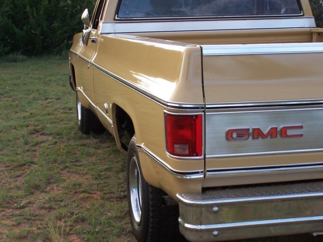 1978 Yellow Chevrolet C-10 Standard Cab Pickup