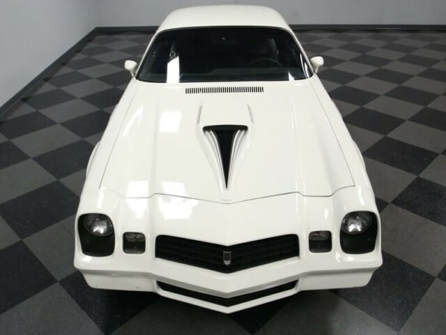 1978 White Chevrolet Camaro