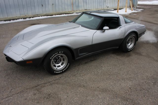 1978 Silver Chevrolet Corvette --