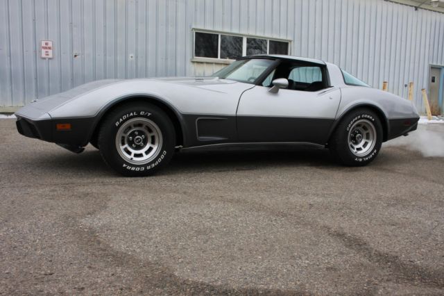 1978 Silver Chevrolet Corvette --