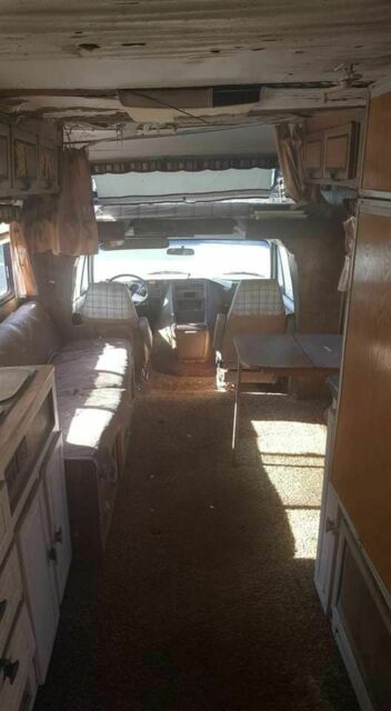 1978 White Chevrolet G30 Van Camper