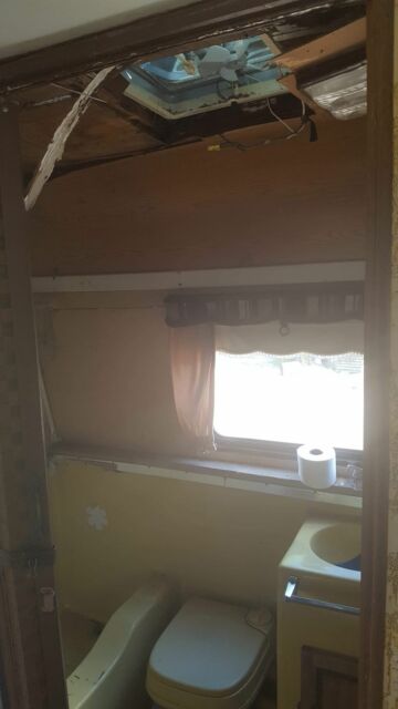 1978 White Chevrolet G30 Van Camper