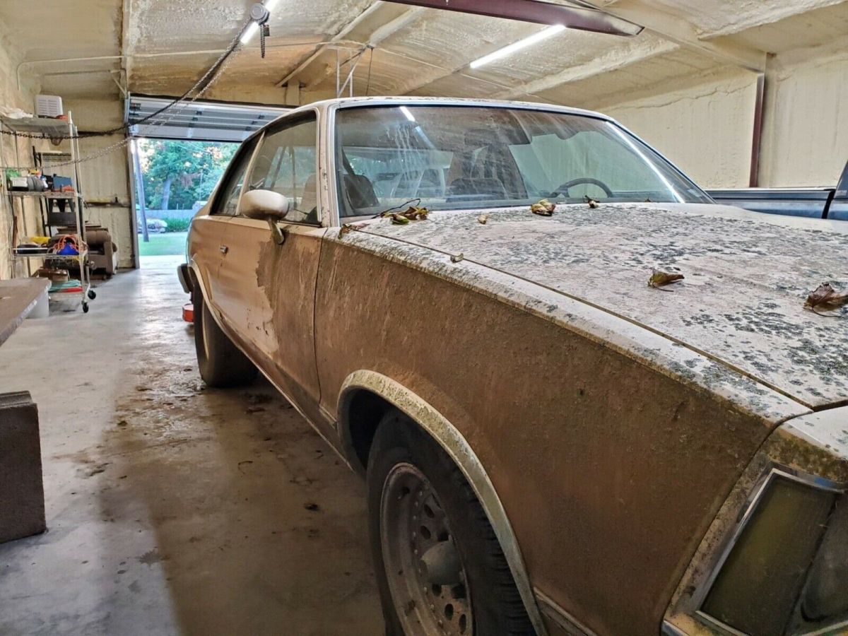 1978 Gold Chevrolet Malibu Coupe