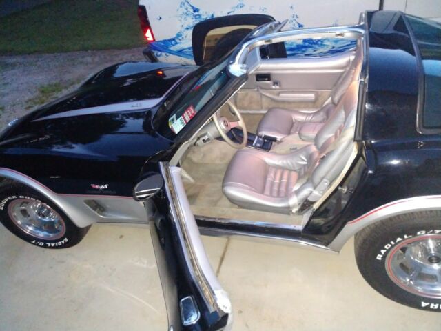 1978 Black and silver Chevrolet Corvette Coupe