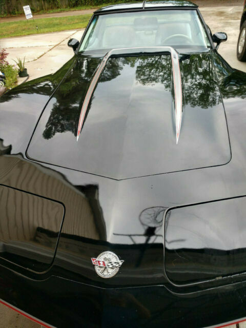 1978 Black and silver Chevrolet Corvette Coupe