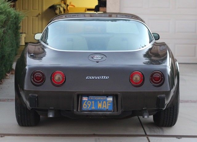 1978 root beer brown Chevrolet Corvette Coupe