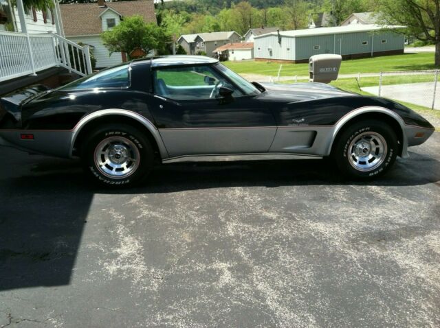 1978 Black &  Silver Chevrolet Corvette Coupe