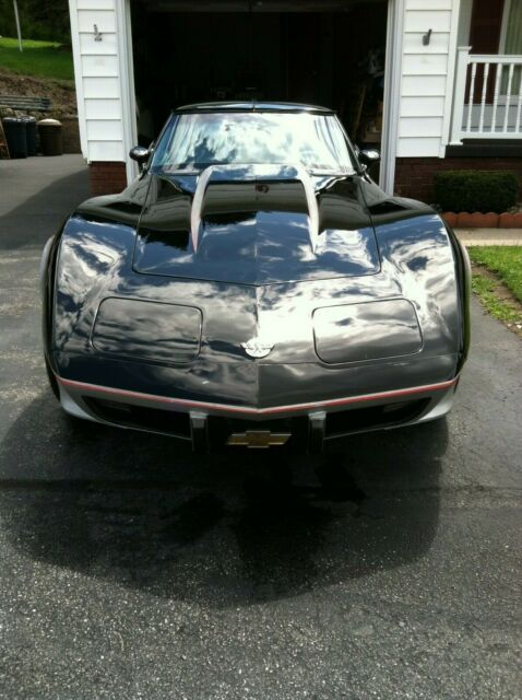 1978 Black &  Silver Chevrolet Corvette Coupe