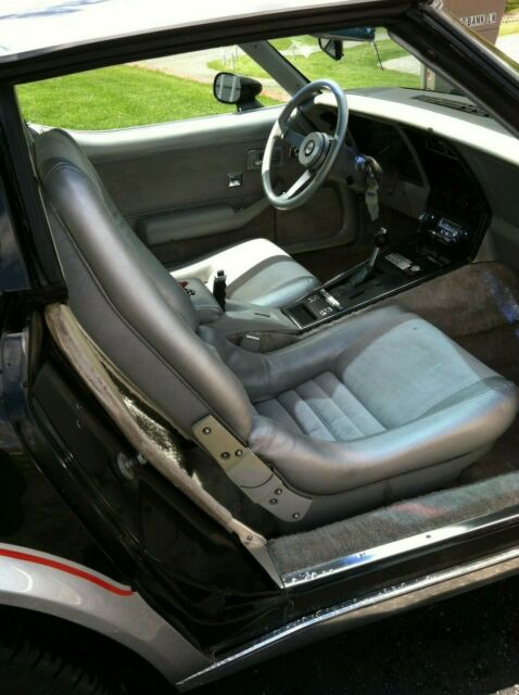 1978 Black &  Silver Chevrolet Corvette Coupe