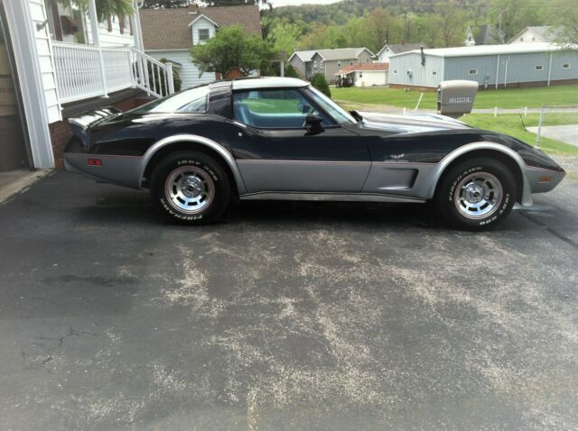 1978 Black &  Silver Chevrolet Corvette Coupe