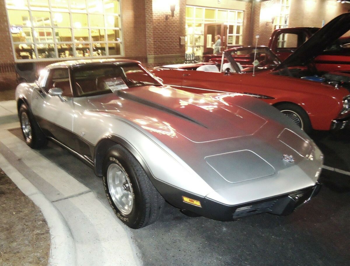1978 Silver Chevrolet Corvette Coupe
