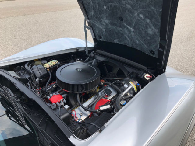 1978 Silver Chevrolet Corvette Coupe