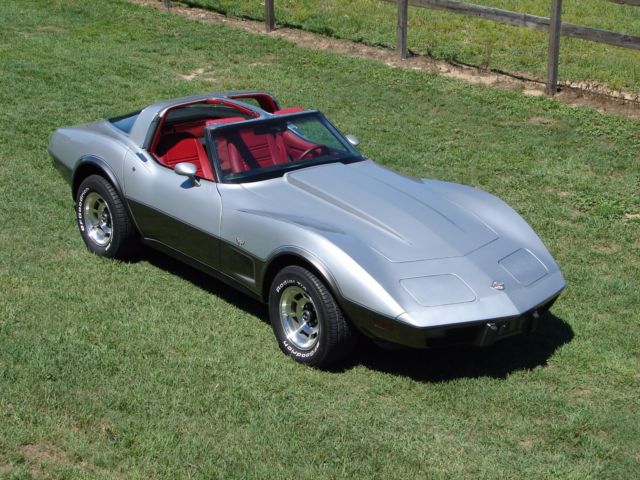 1978 Silver Chevrolet Corvette Coupe