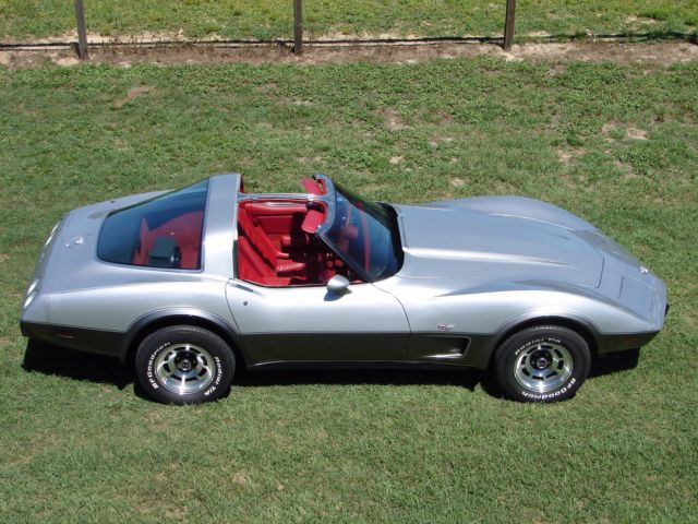 1978 Silver Chevrolet Corvette Coupe