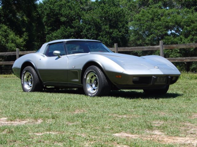 1978 Silver Chevrolet Corvette Coupe